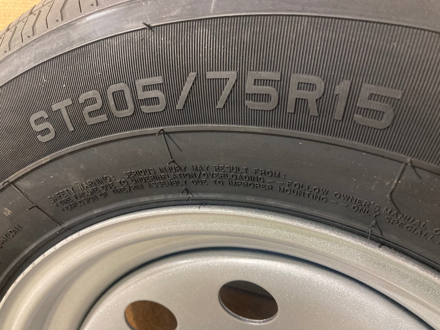 205/75R15 SM Rim and tire 550