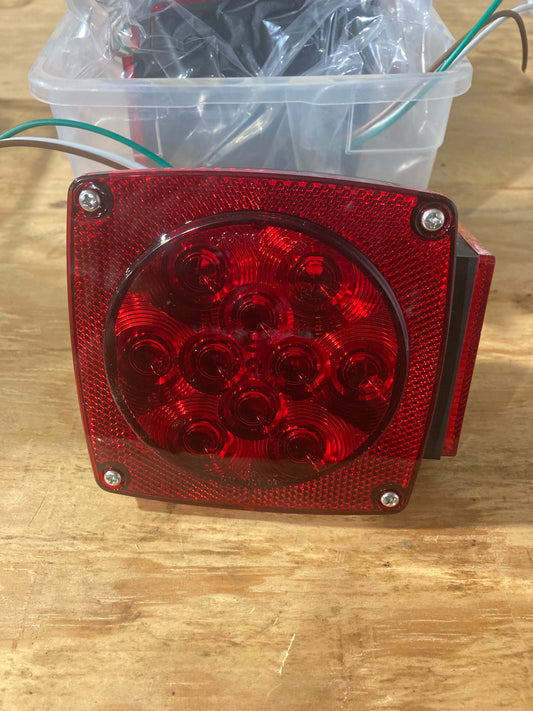 Led Stud Mount S/T/T Light RH
